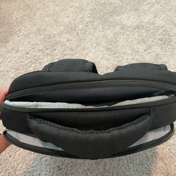 Laptop backpack - Picture 7 of 8